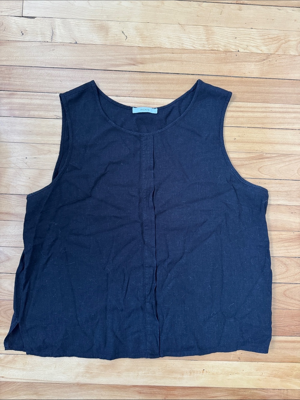 Black Linen Blend Tank - Picture 2 of 5